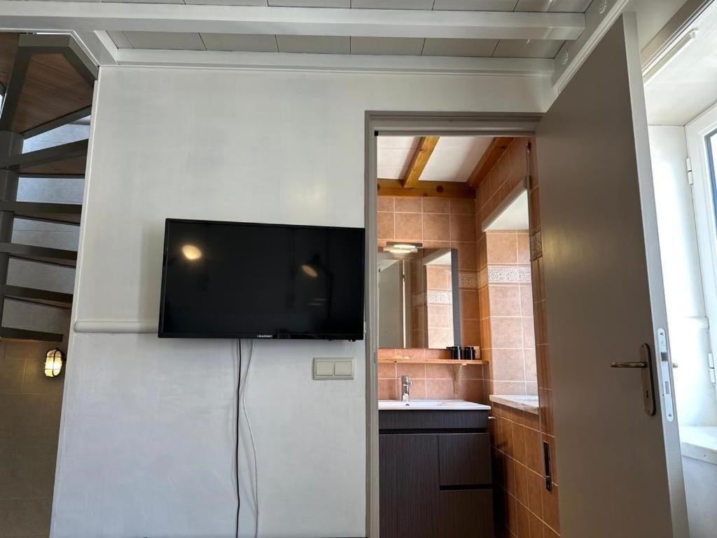 100 Meters From The Beach! Rua Da Paz Назаре Екстериор снимка